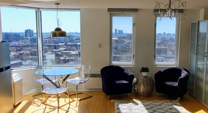 Cozy Downtown Studio With Panoramic View - Lasalle