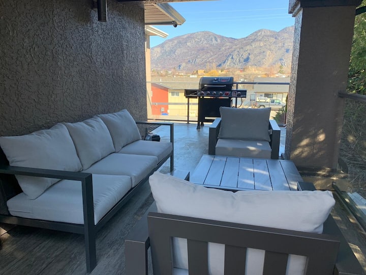 Monthly Rental At Gorgeous Lake House - Steps From Lake Osoyoos - Osoyoos