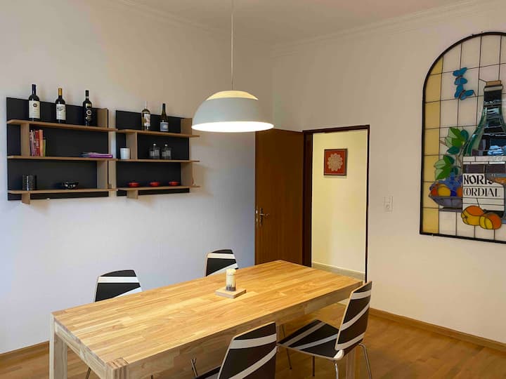 Spacious 3-bedroom Apartment, Perfectly Located - Norimberga