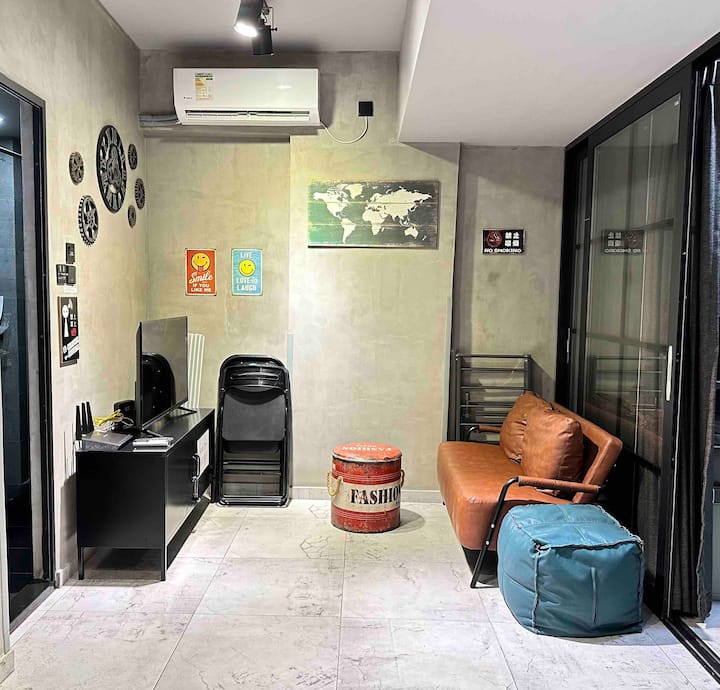 Loft Style,3 Bedrooms,3 Bathrooms,near Wanchai Mtr - Tseung Kwan O