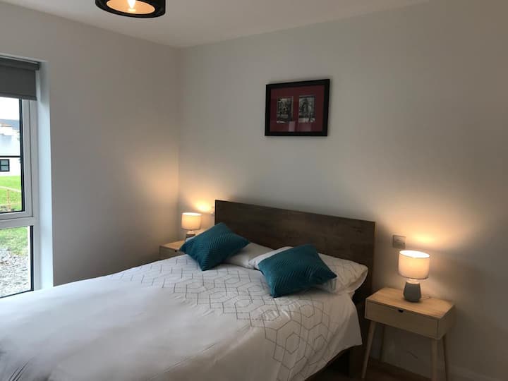 Modern Double With Private Bathroom - Portmarnock
