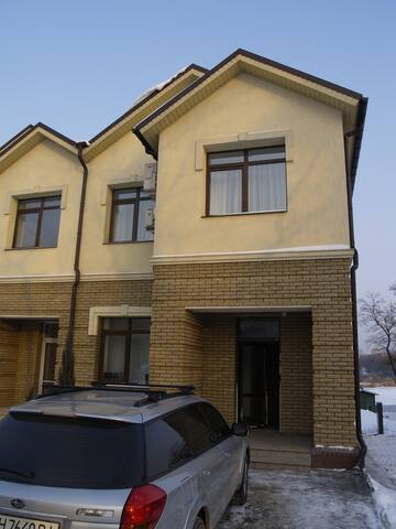 Town House (New) - Donetsk