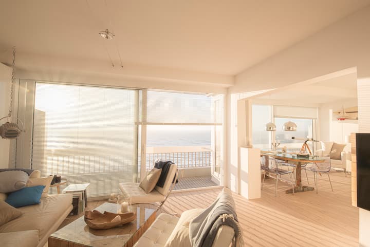 Zandvoort Beach Apartment With Million Dollar View - Bloemendaal aan Zee
