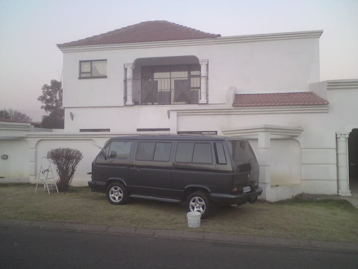 Mccabe Residence - Soweto