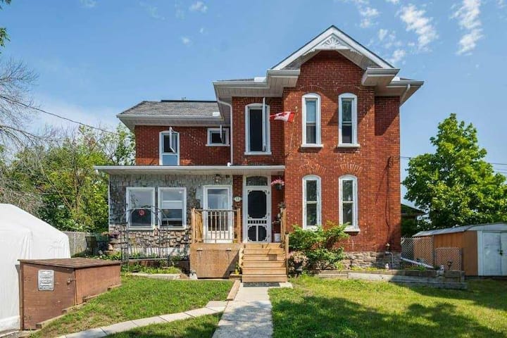 Renovated Century Home - Belleville, Canada