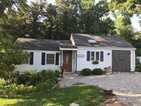 Vacation rentals & Airbnbs in Madison, CT cozycozy