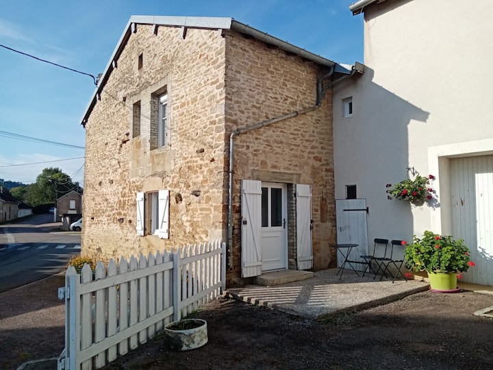 Jolie Petite Maison A Proximité De Langres - Haute-Marne