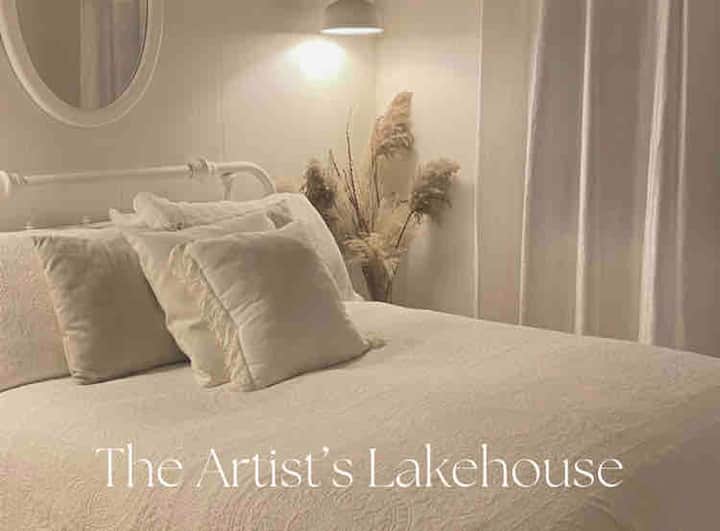 The Artist’s Lakehouse - Southampton