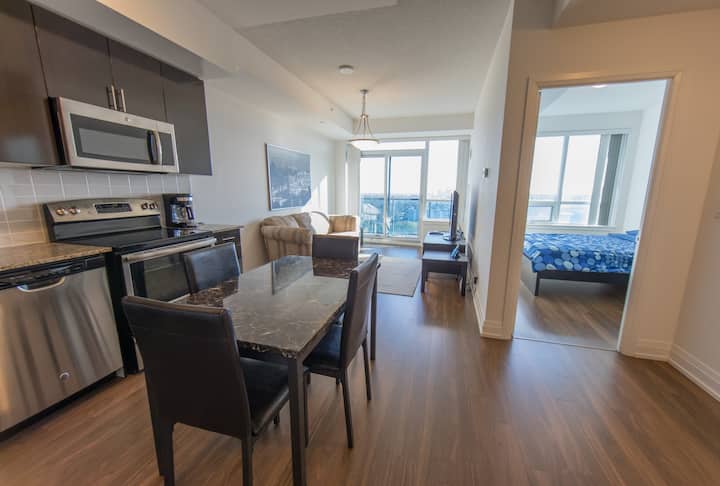 Luxury Clean Penthouse At Yonge And Steeles - Markham