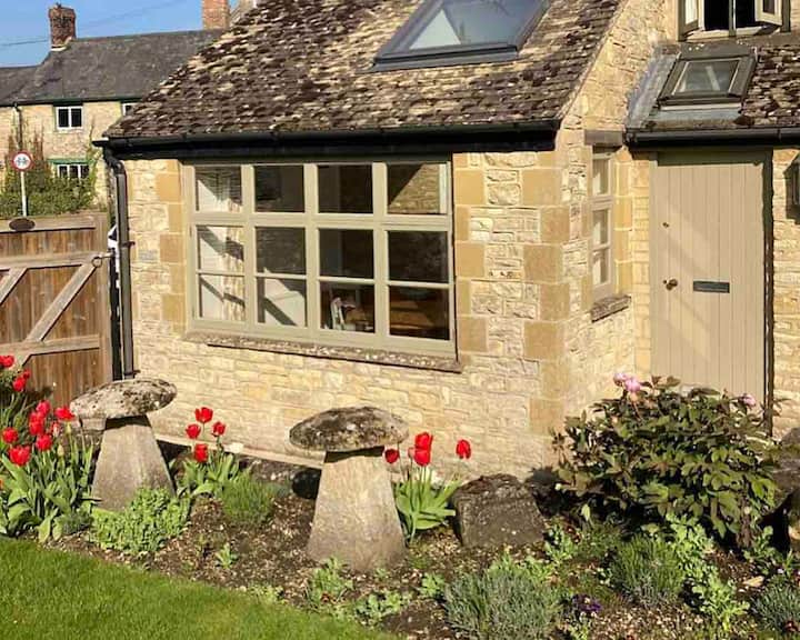 Church View Cottage - Witney