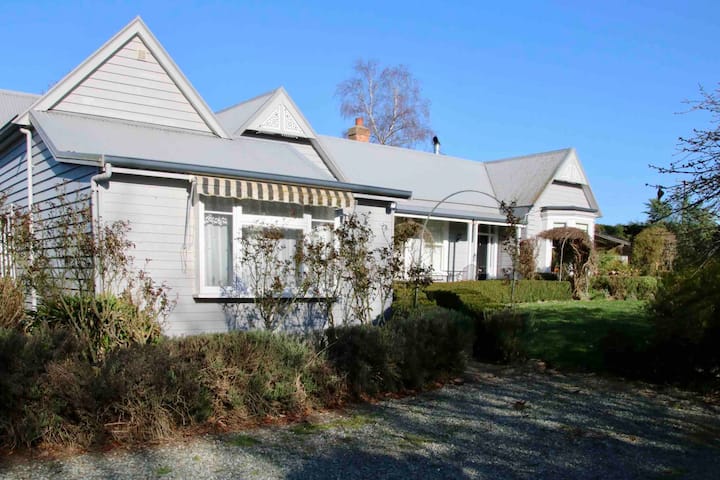 Adorable With Ensuite Bathroom & Parking - Temuka