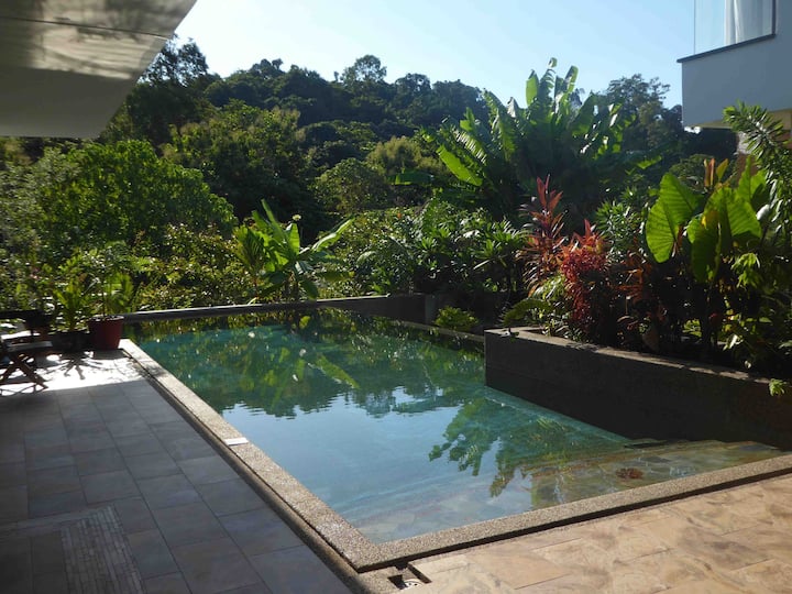 Tropical Private Suite, Spa, Terrace & Breakfast. - Langkawi