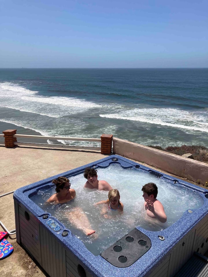 Ocean Front Views Ranch 3bedrooms/3 Ensuite Baths - Tijuana