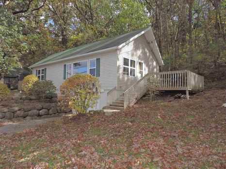 MacKenzie Center, airbnb, hotels and vacation rentals