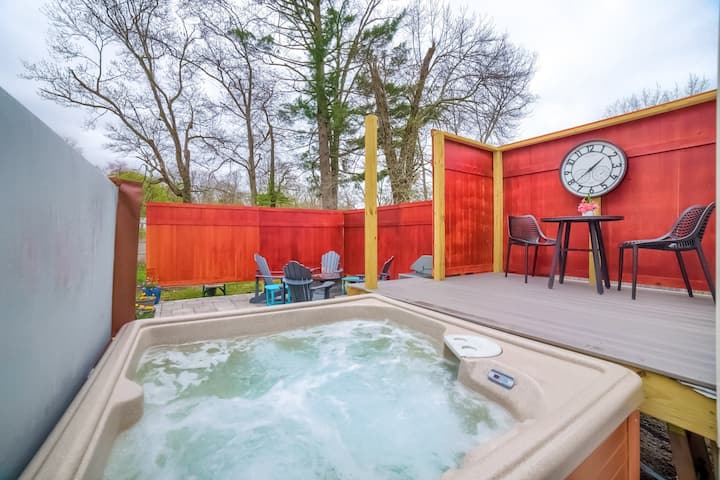 Guilford Lakes Cottage, With Hot Tub And Fire Pit. - Branford, CT