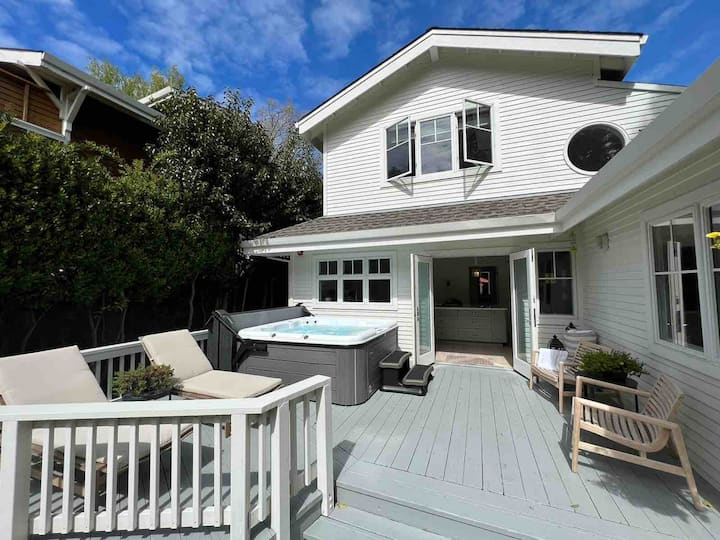 Modern California Home In Downtown Mill Valley - Tiburon, CA
