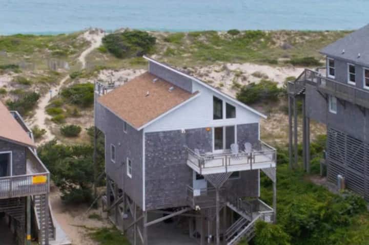 Direct Oceanfront! Diamond Shells In Avon - Outer Banks, NC