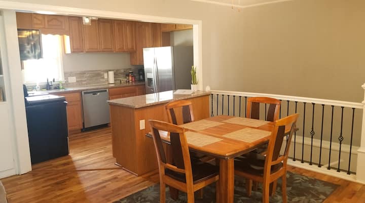 Newly Remodeled 3-bedroom Home - Cheyenne Frontier Days