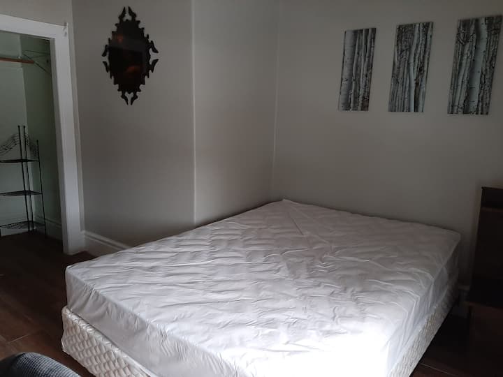 Clean Cosy 1 Room For Rent - 우드스톡