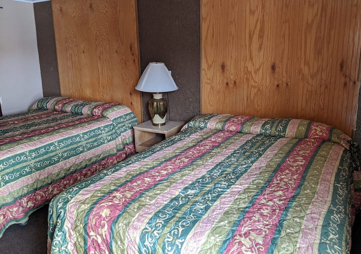 2 Queen  Beds, Comfortable Kanab Room - Kanab, UT