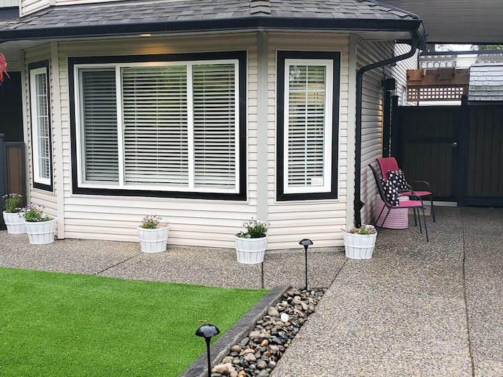 Adorable Two Bedroom Above Ground Basement Suite. - Langley, BC