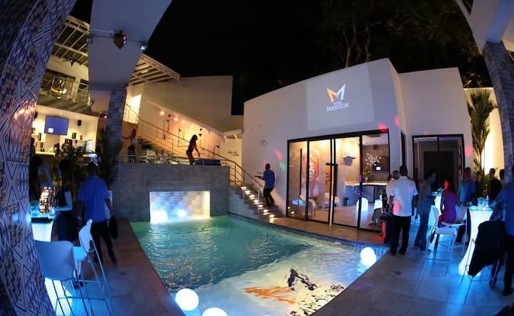 Royal Mansion Luxury Party Mansion - Panama City