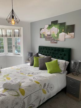 Solihull Apartments and Condos For Rent cozycozy