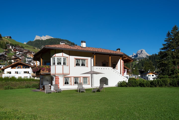 Villa Artitsch - Валь-Гардена