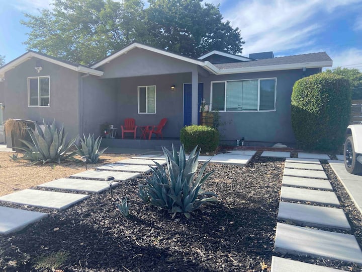 Newly Remodeled, 20 Min From Smf Airport - Sacramento, CA