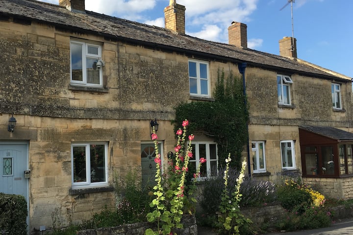 Charming Cottage In Winchcombe In The Cotswolds - Sudeley Castle