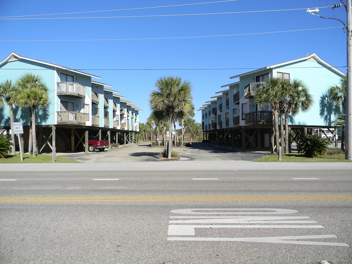 Spread Out In Our Spacious 2-story Townhome Just Steps From The Beach! - Alabama