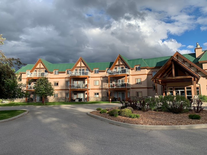 Invermere's Heron Point 2 Br Condo - Hot Tub -Pass - Invermere