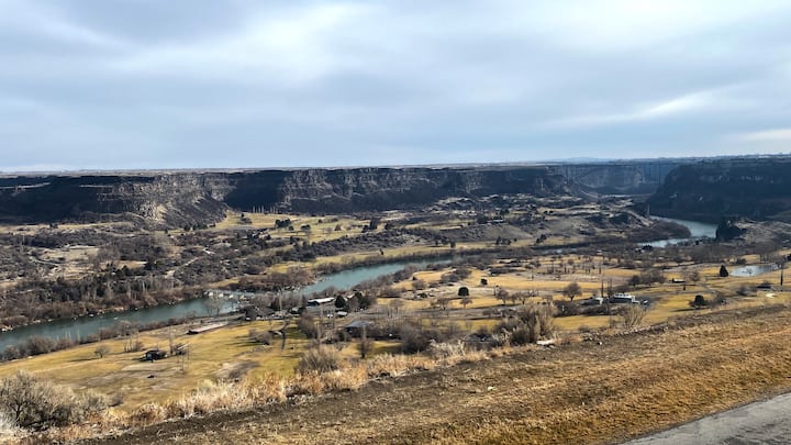 Escape To The Snake River Canyon. - Twin Falls, ID