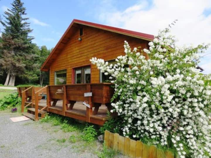 Bear Canyon Cottages - Garden House - Homer, AK