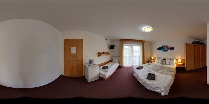 Double-room With Extra Bed - Hallstatt