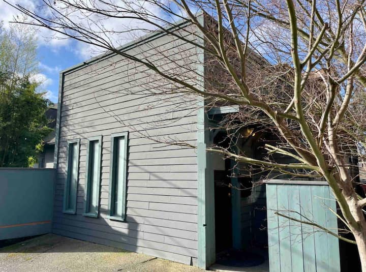 Once Upon A Home In Capitol Hill *Private Cottage* - Loyal Heights - Seattle