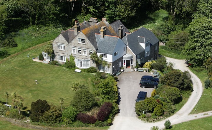 Country House Suite Accommodation - Porthcurno