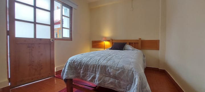 Dormitorio Para Viajer@ Sol@ - Huaraz