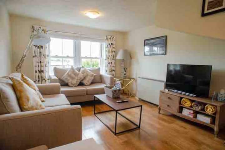 Duplex Apartment Centrally Located With Parking - Sedbergh