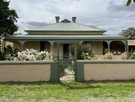 Searching cheap apartment in White Cliffs? Try cozycozy!