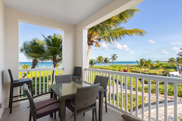 Stunning One Bdrm Ocean Front Views-pool, Hot Tub - Turks and Caicos Islands