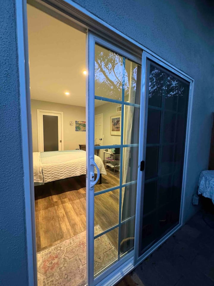 Quiet &Close To Everything &Private Entrance Q Bed - Goleta