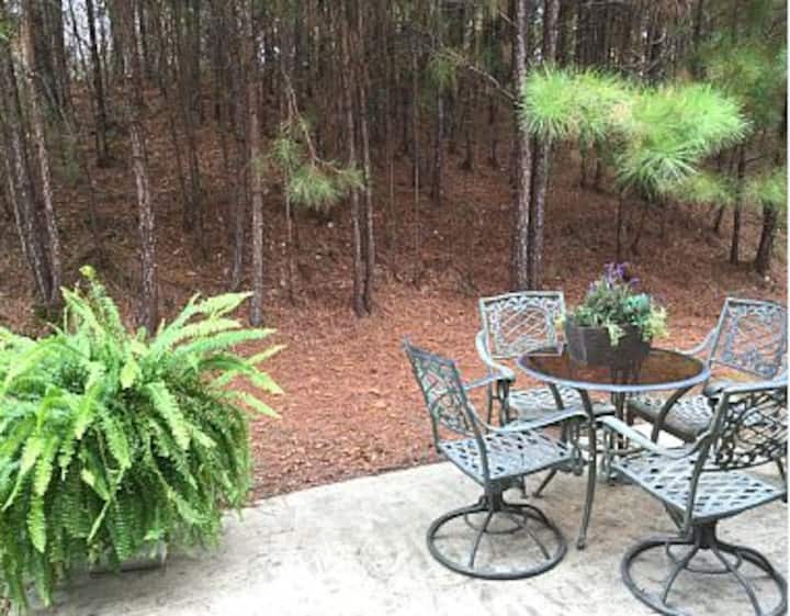 Lovely 4 Bed 3 Bath Town Home Conveniently To Rtj Golf, Hoover Met & Colleges - Hoover, AL