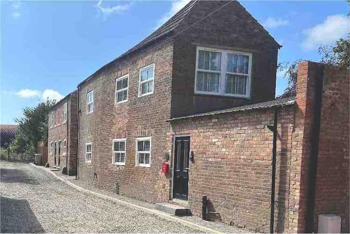 Cosy Newly Renovated 3 Bedroom House - Town Centre - Horncastle