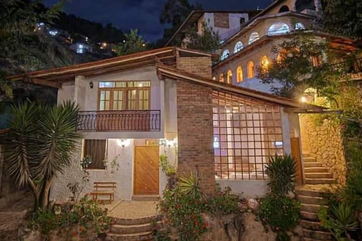 Hermosa Casa De Lujo. Cerca Al Centro - Cajamarca