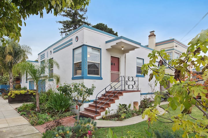 Charming Bay Area Art Deco Duplex - Alameda, CA
