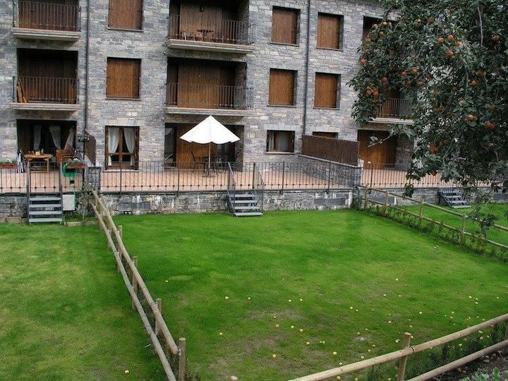 Apartamento Con Terraza Y Jardin  El Llano - Fiscal