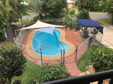 Emu Park Holiday Rentals and Airbnb cozycozy