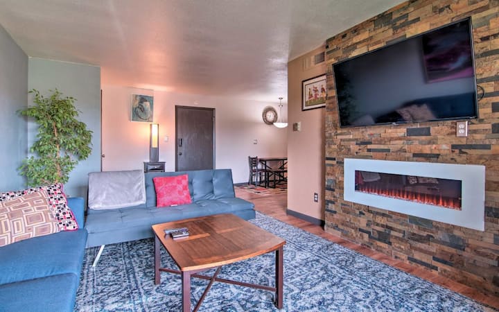 New! Modern Condo W/patio, 6 Miles To Dtwn Boulder - ボールダー, CO