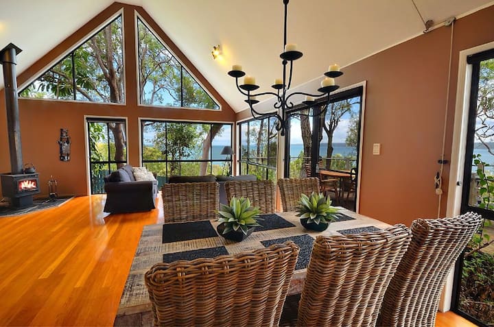 Romantic/dog Friendly/spa/fireplace/water Views - Russell Island